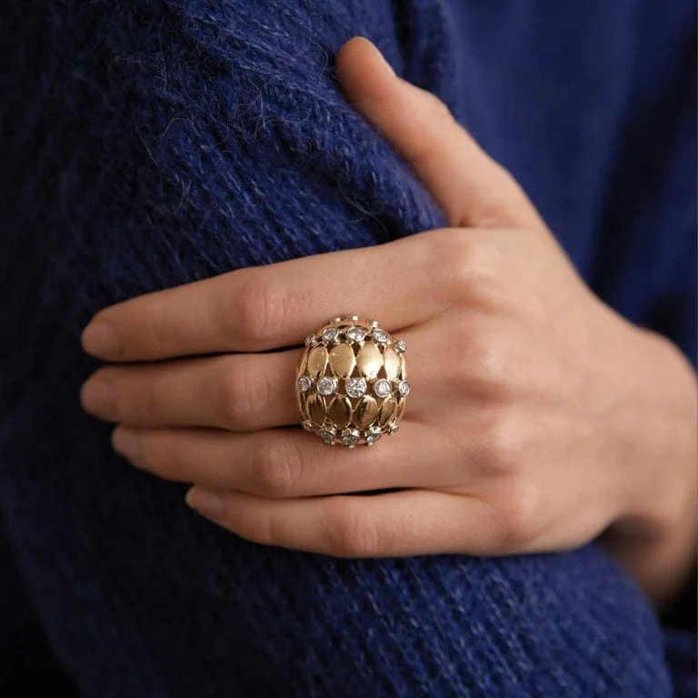 Boule ring in yellow gold, diamonds - Image 3