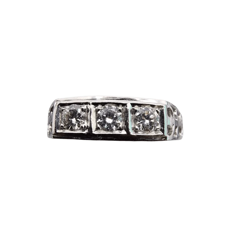 Trilogy Ring in platinum and Diamonds 50s