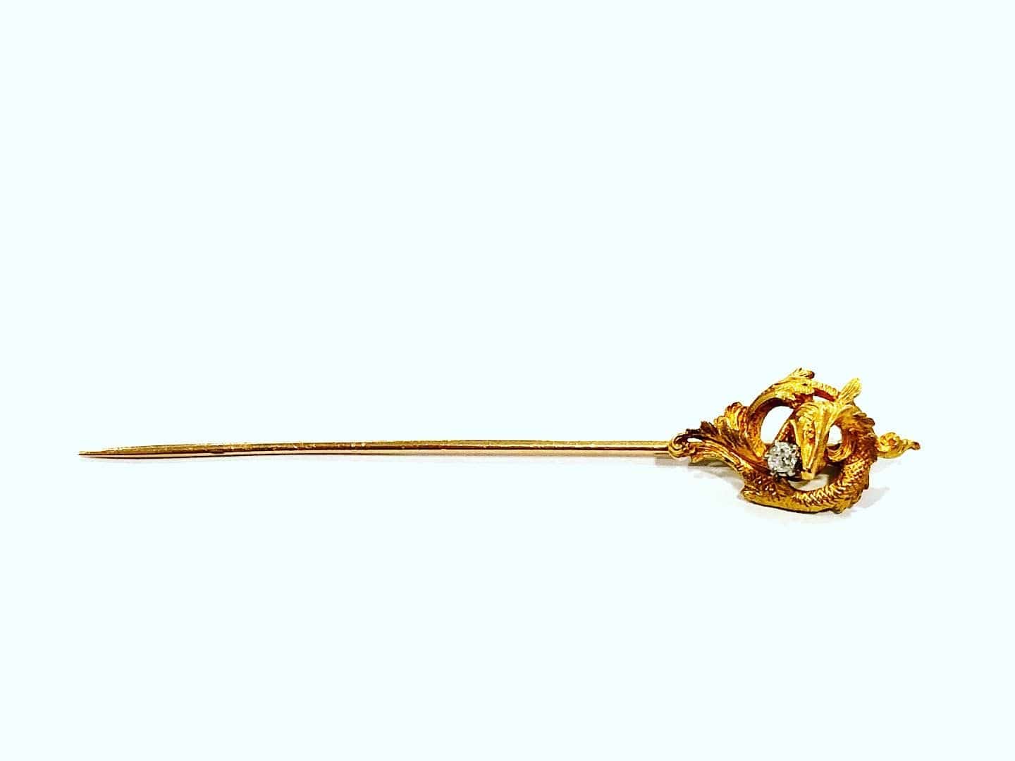 Yellow gold and diamond brooch