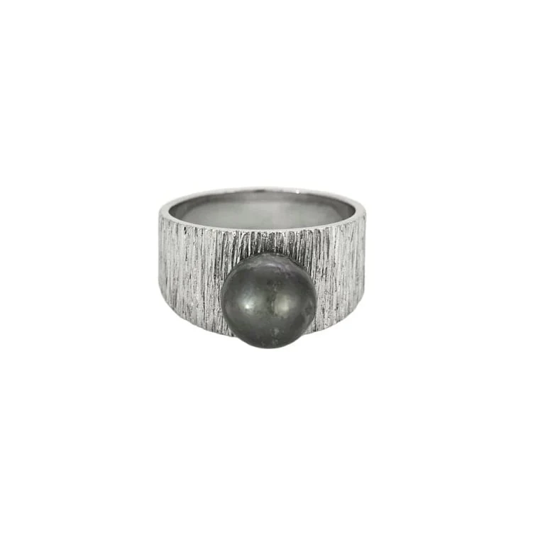 White Gold Pearl Ring