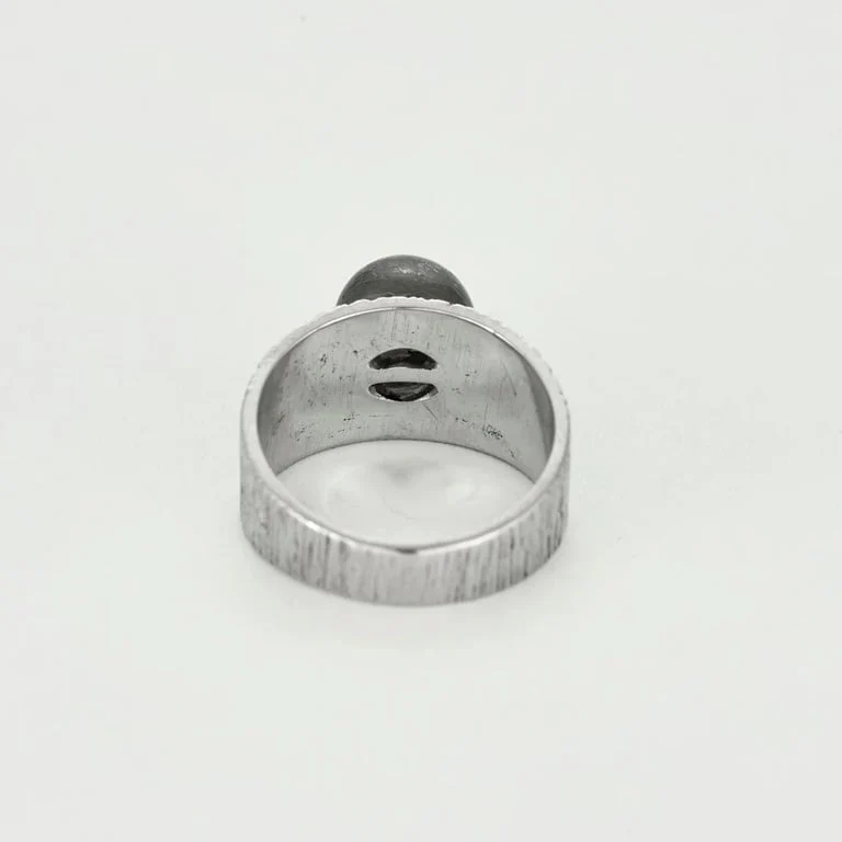 White Gold Pearl Ring - Image 6
