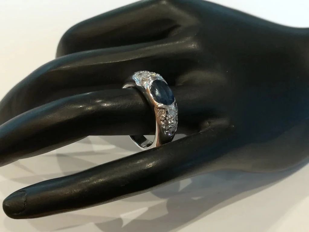 White Gold Dome Ring Sapphire Diamonds  - Image 7