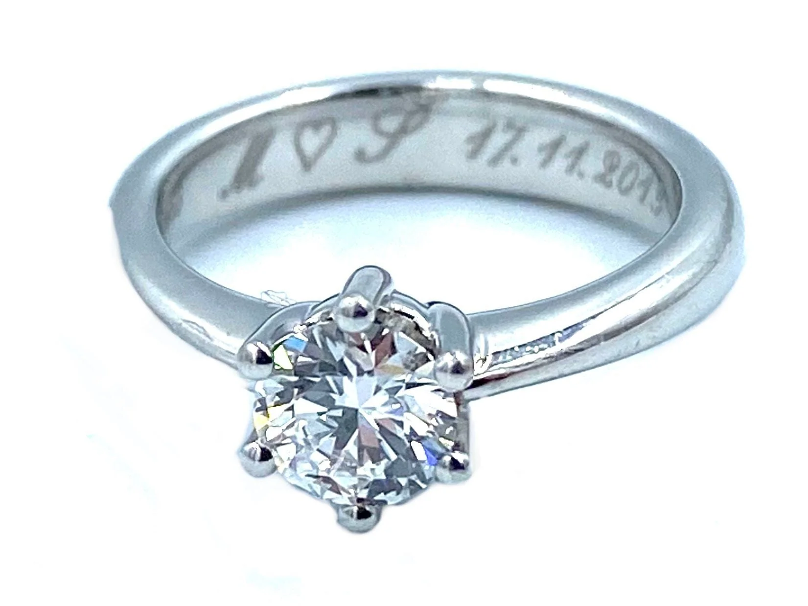 Bucherer diamond solitaire 0.60ct