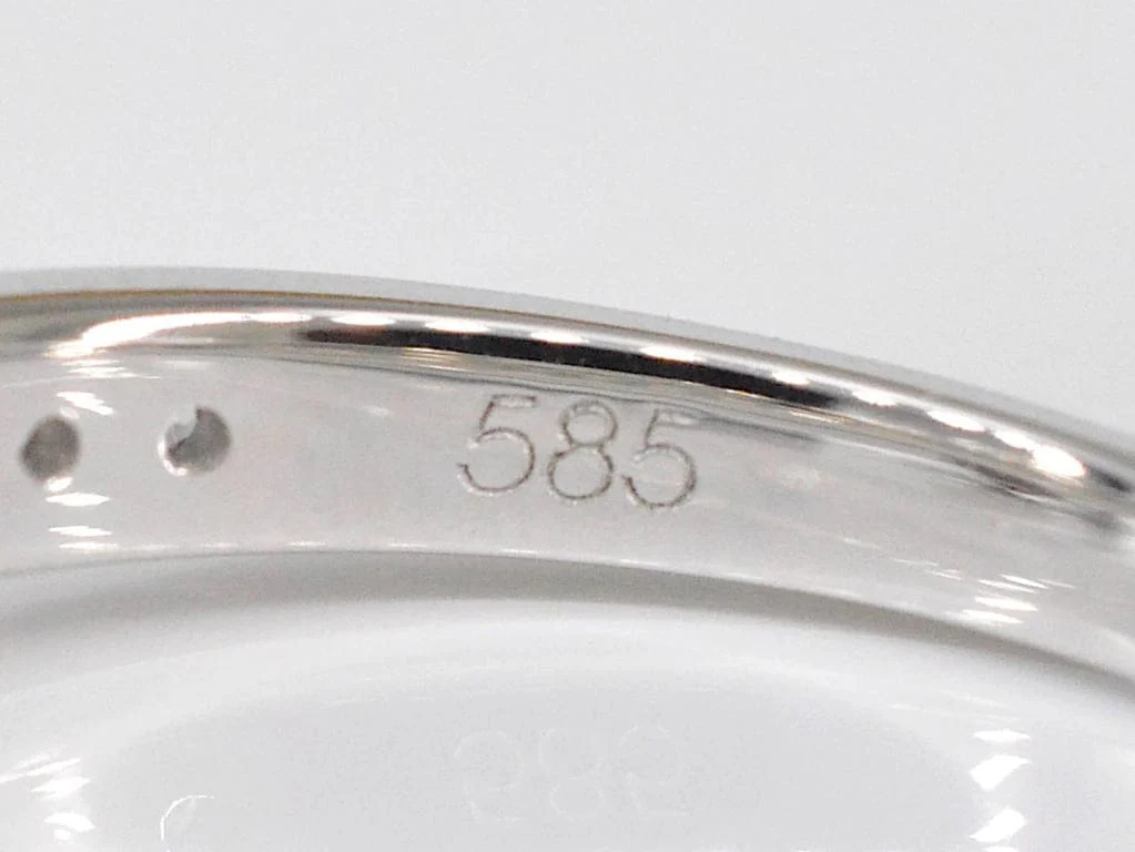 White gold entourage ring with diamonds - Image 4