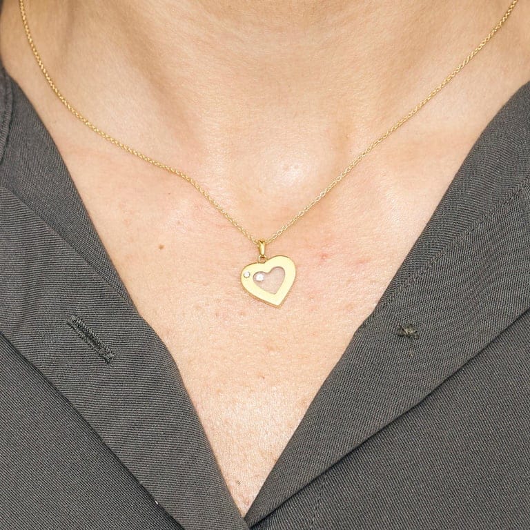 Yellow gold and diamond heart necklace - Image 2