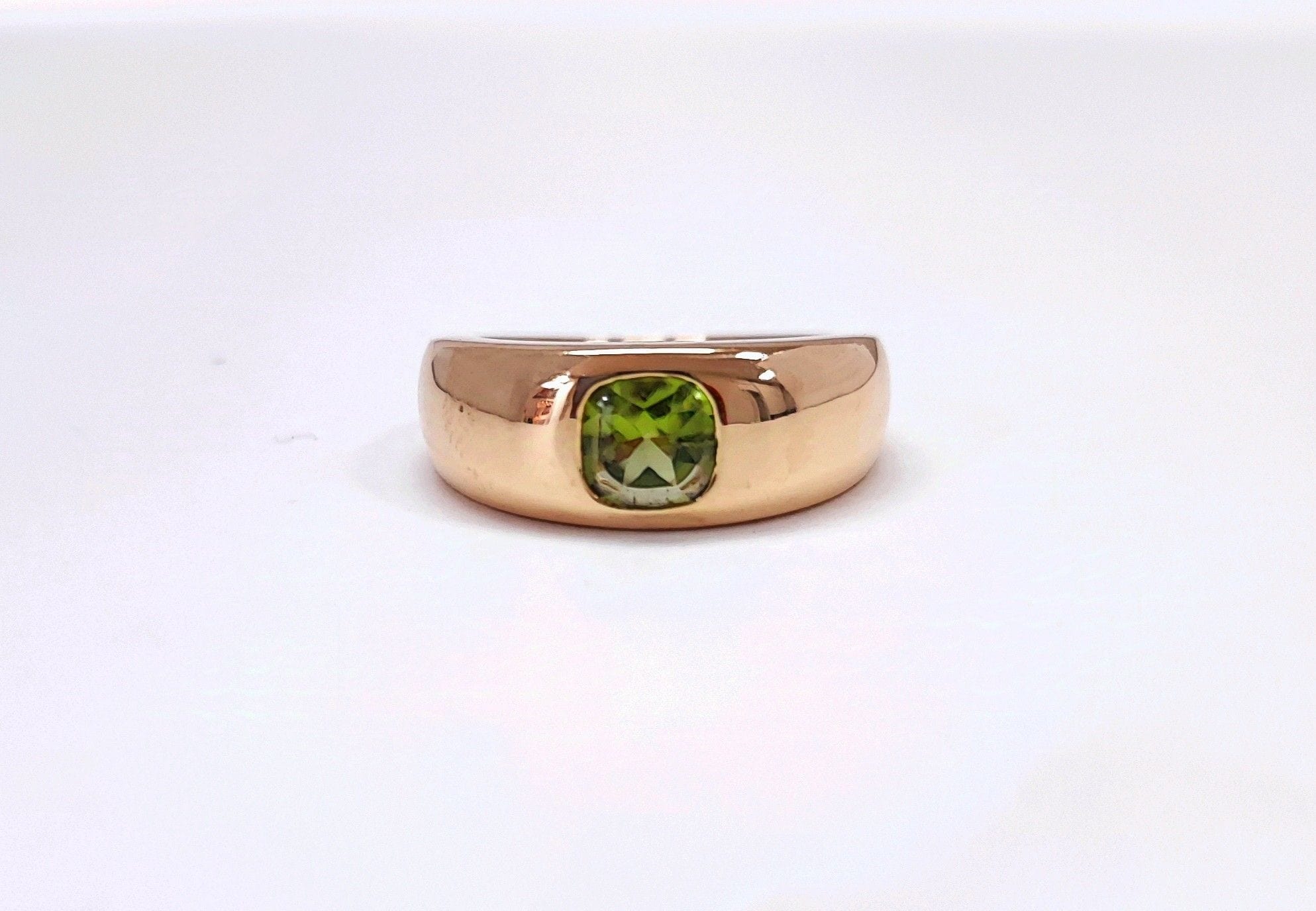 Peridot ring yellow gold bangle - Image 2