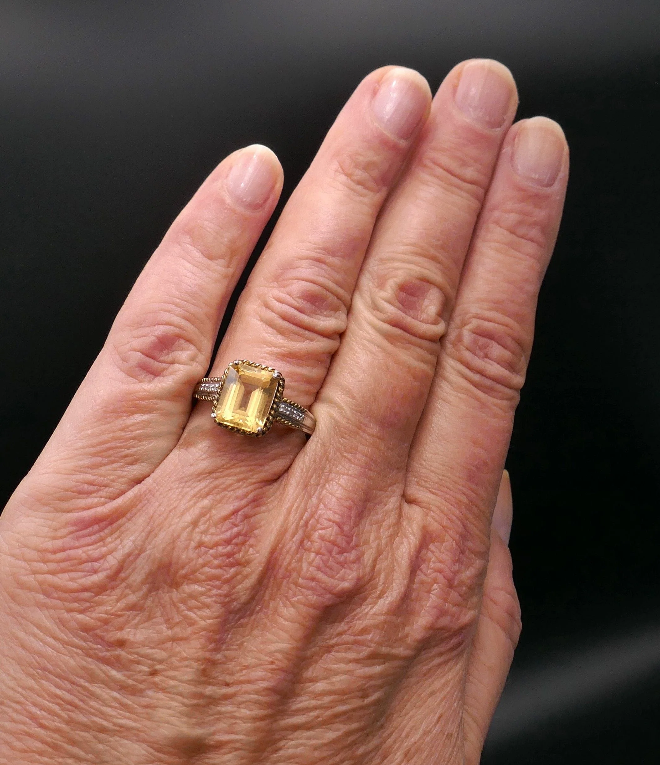 Citrine and diamond ring. - Image 2