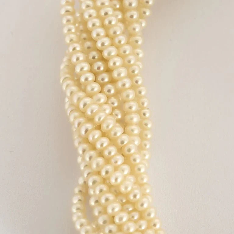 La Torsade des Mers necklace with pearls and yellow gold  - Image 6