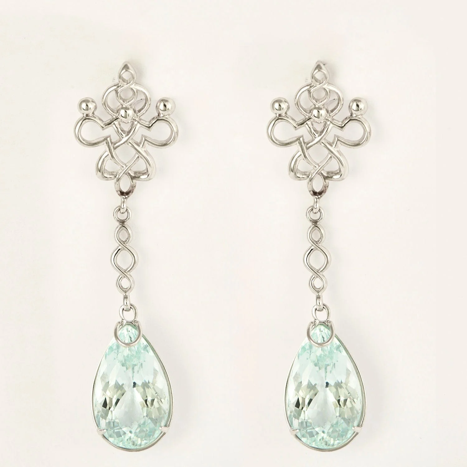 Rococo white gold aquamarine earrings - Image 4