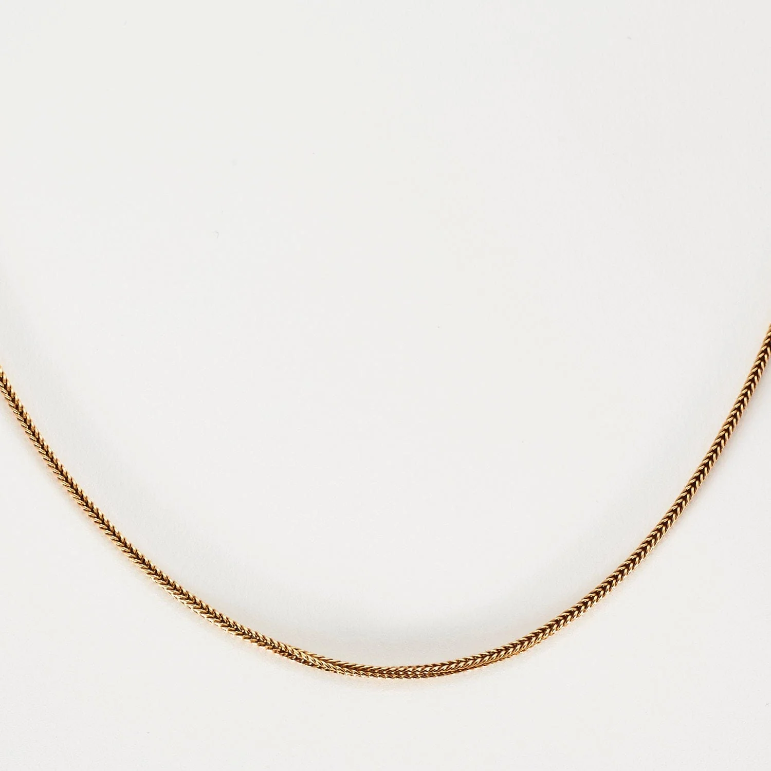 Rose gold palm mesh chain - Image 4