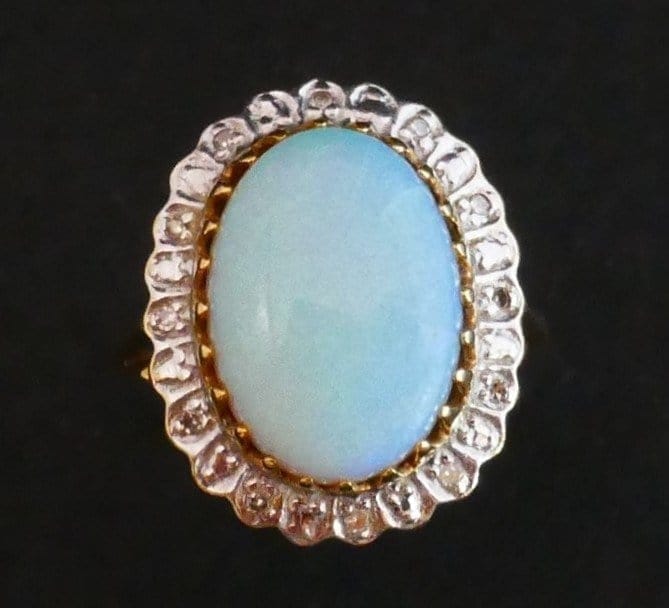 Opal cabochon and diamond ring - Image 5
