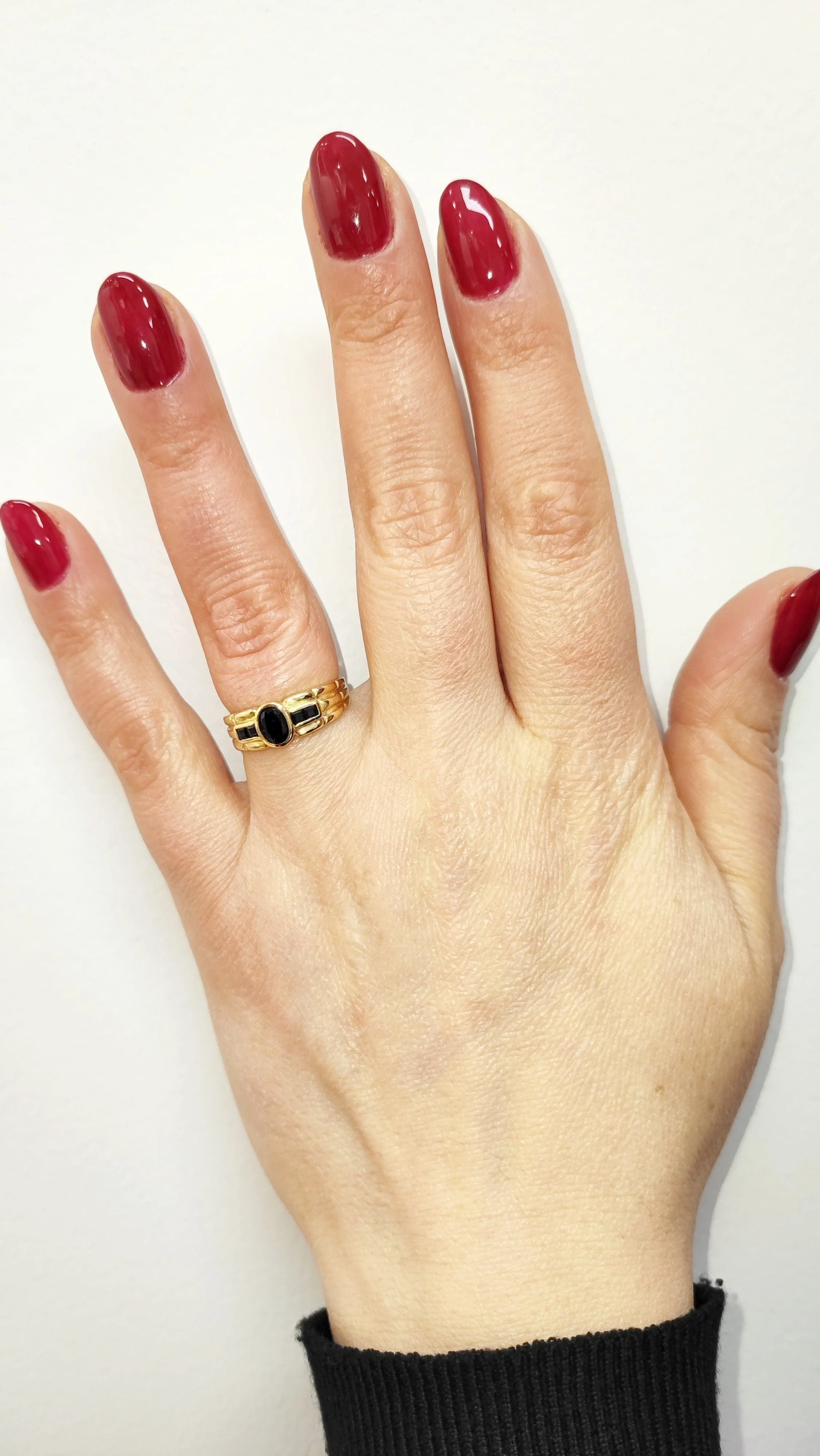 Yellow gold sapphire bangle ring - Image 2