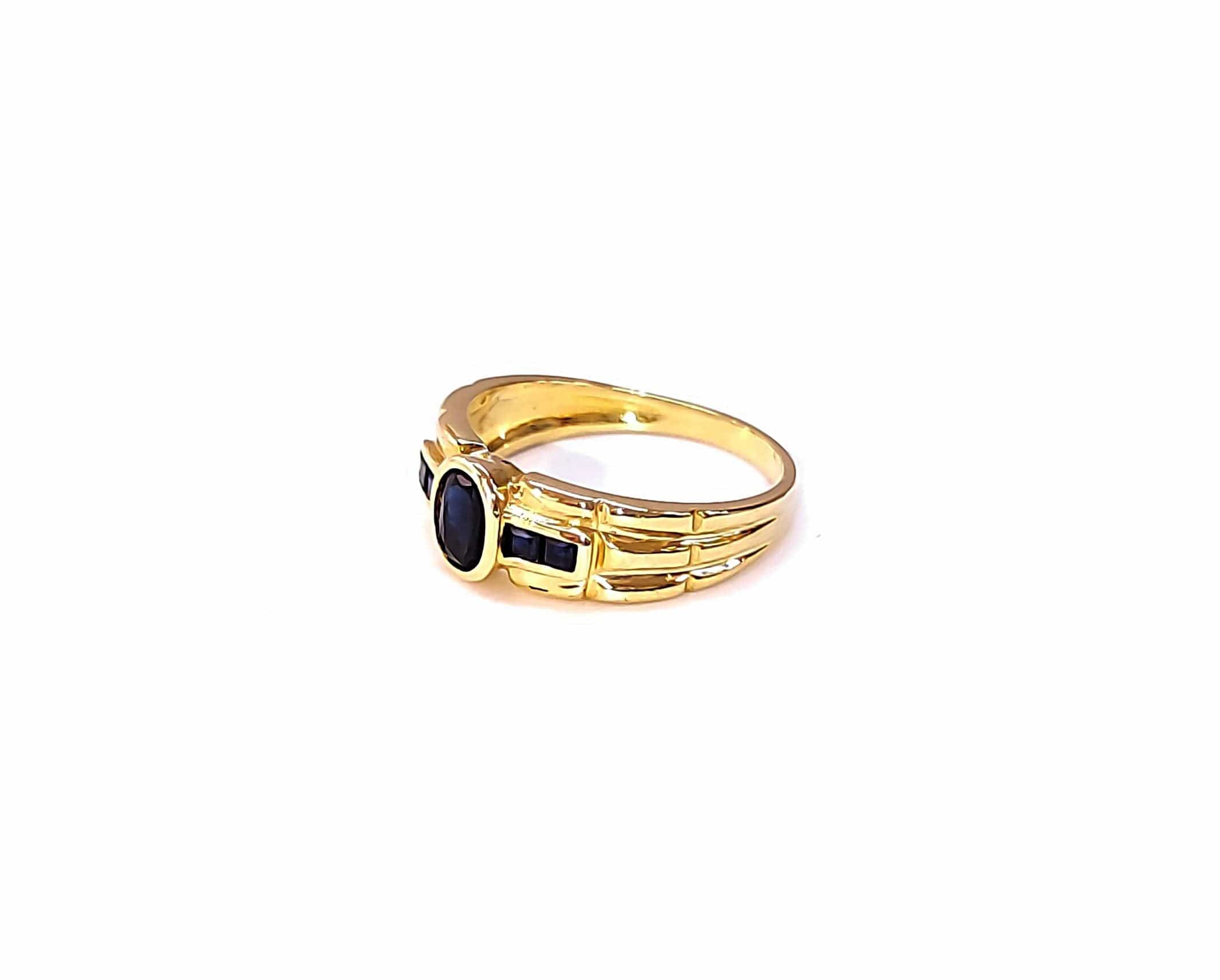 Yellow gold sapphire bangle ring - Image 3