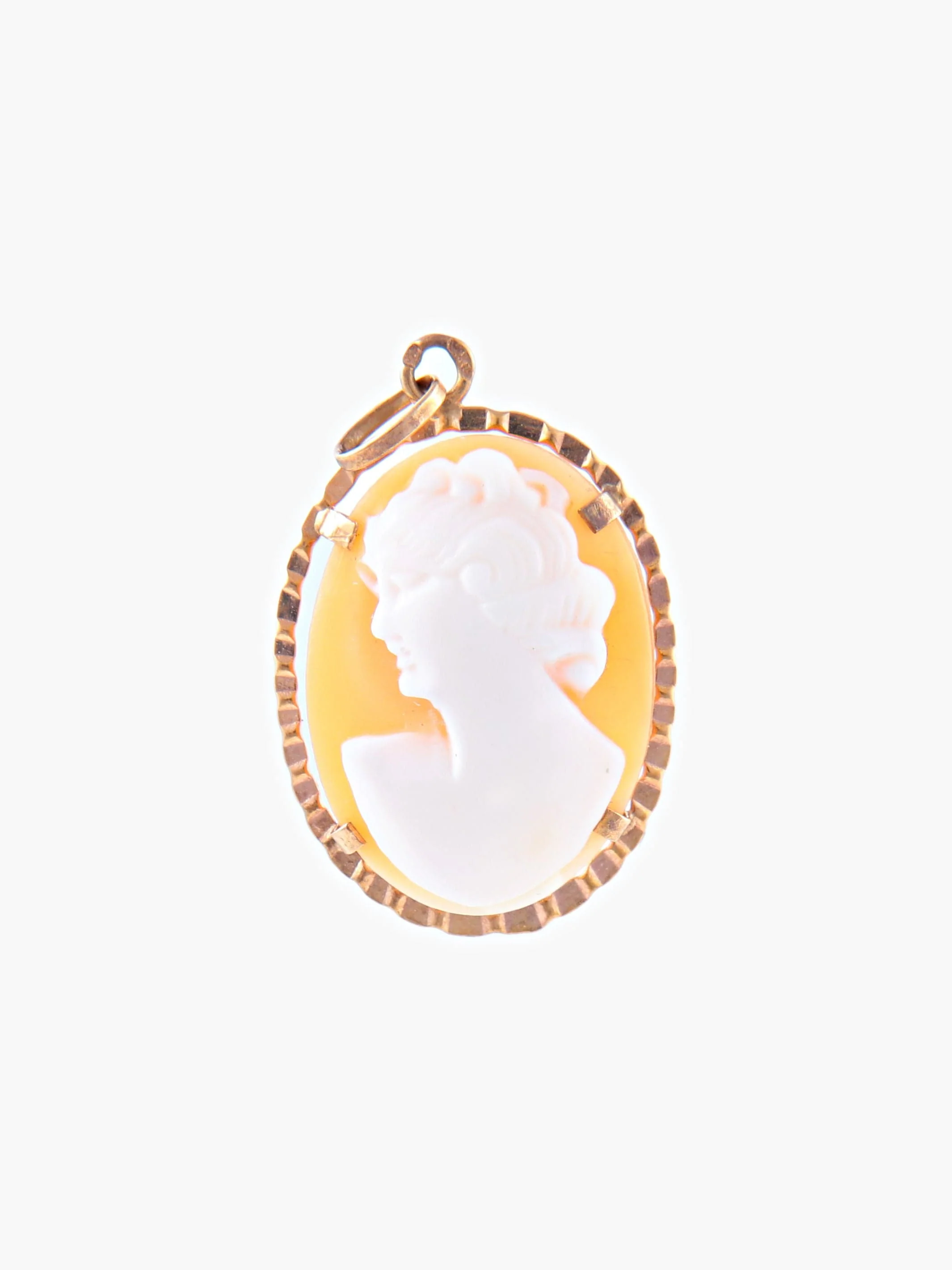 YELLOW GOLD CAMEO PENDANT - Image 2