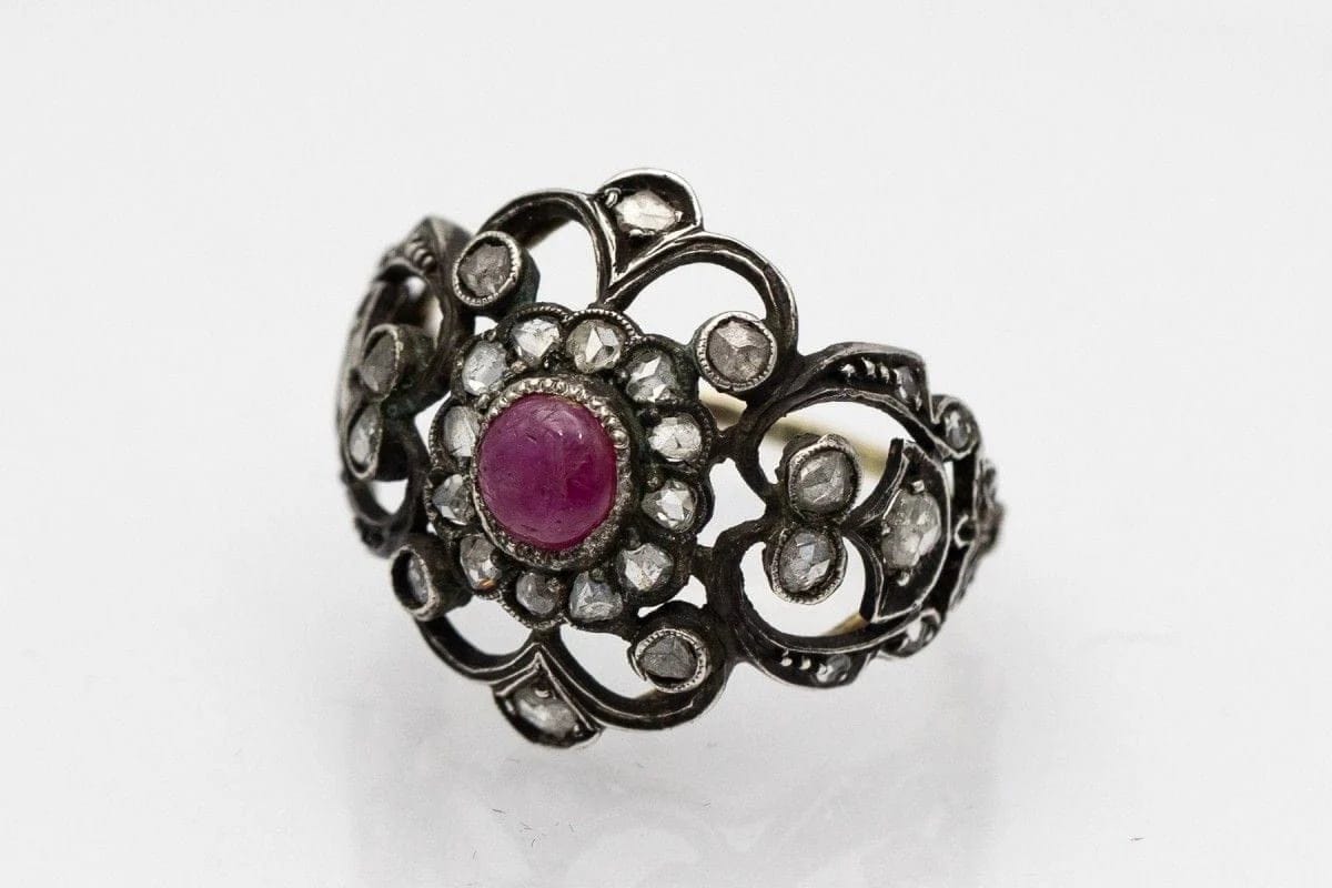 Ancienne bague en rubis, Pologne, début du XXe siècle  - Image 3