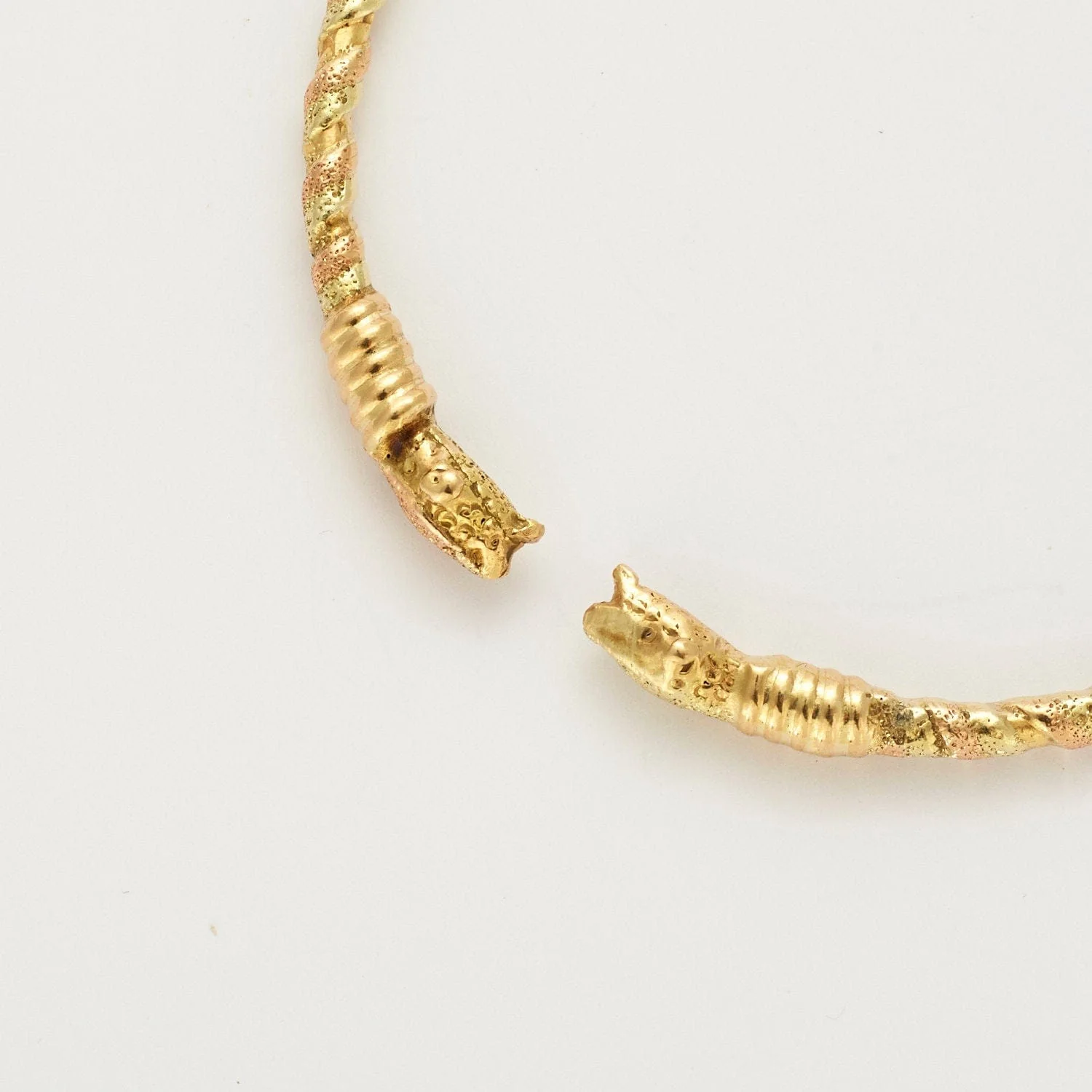 3 gold snake head bracelet - Image 9