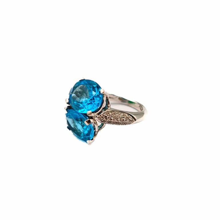 Antonioni White Gold & Topaz ring 