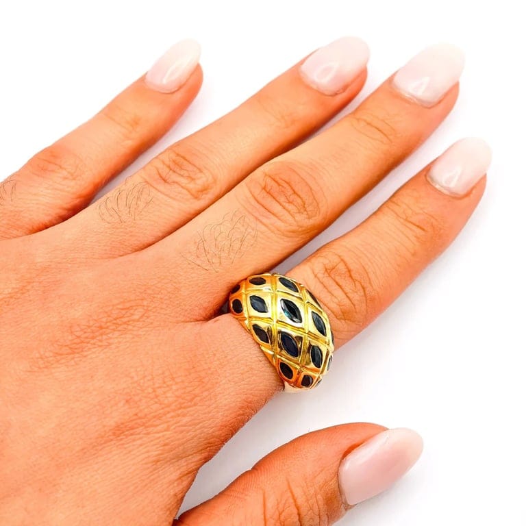 Yellow gold and sapphire ring  - Image 2