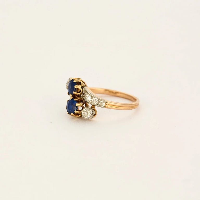 Pink gold and white sapphire ring - Image 3
