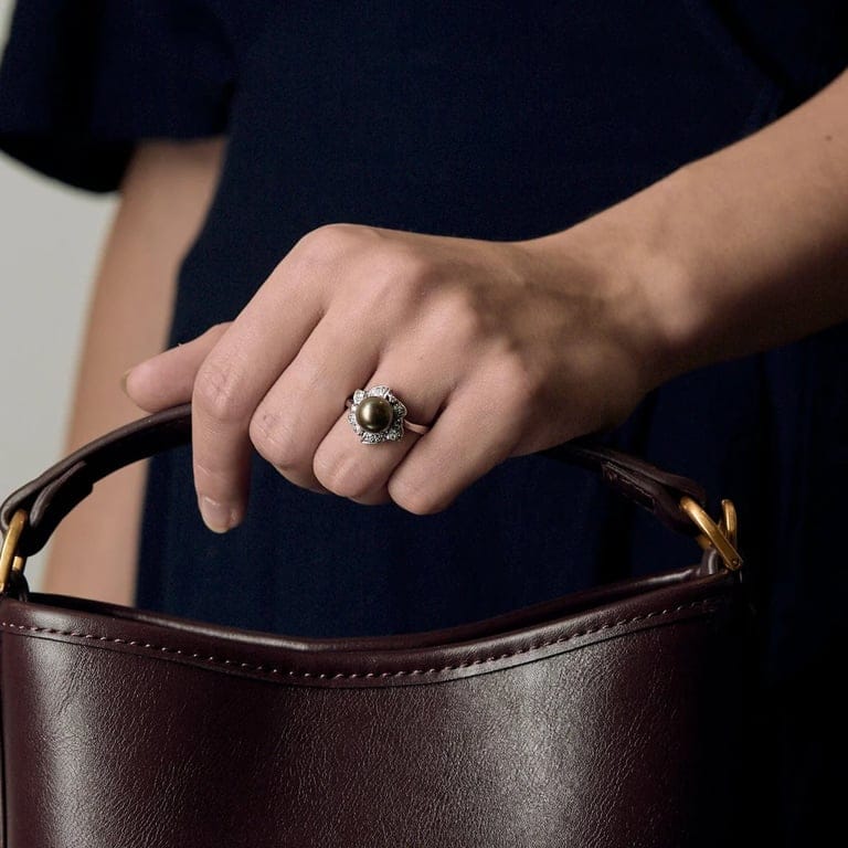 White gold Islands ring, Tahitian pearl - Image 2