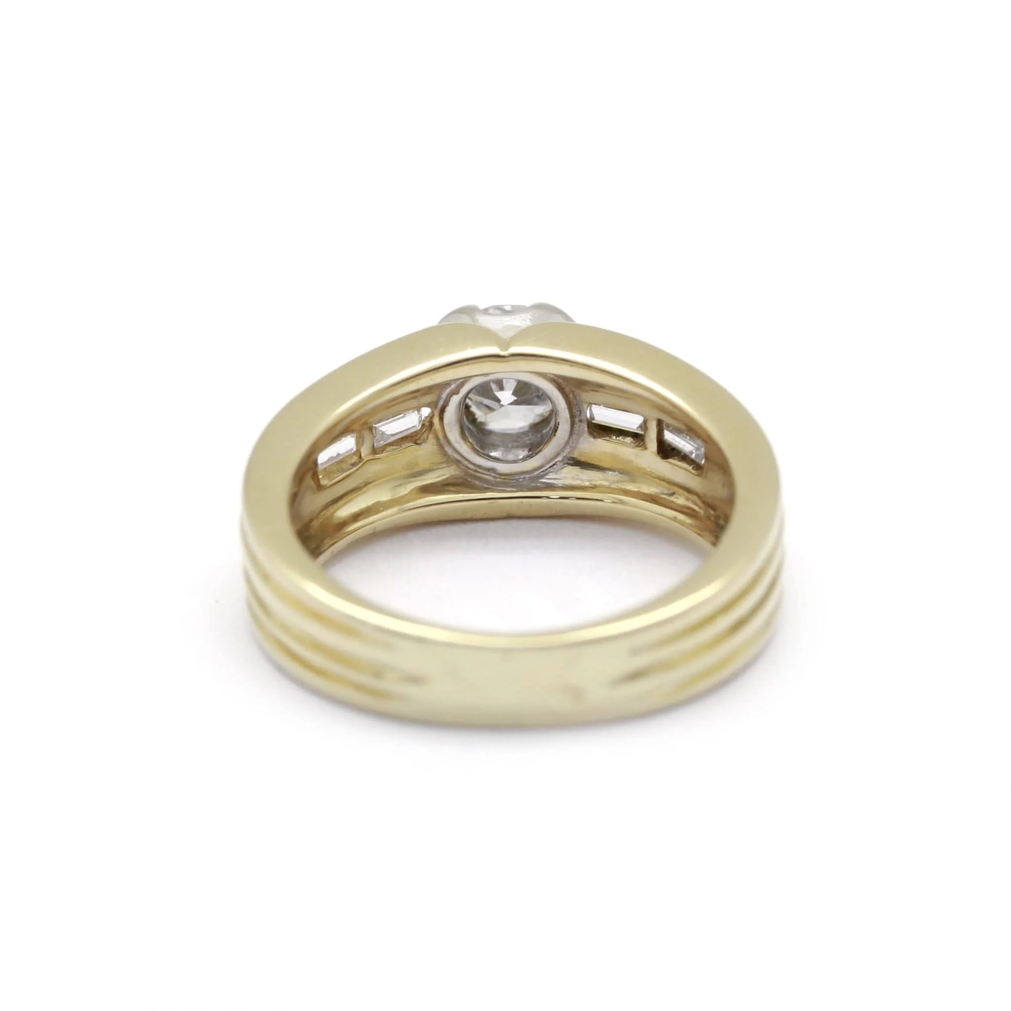 Solitaire yellow gold diamonds - Image 3