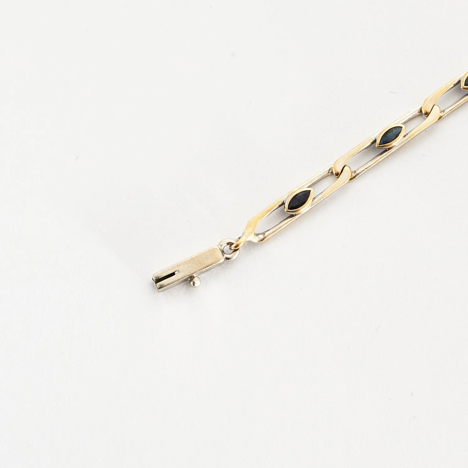 Sapphire white gold bracelet - Image 6