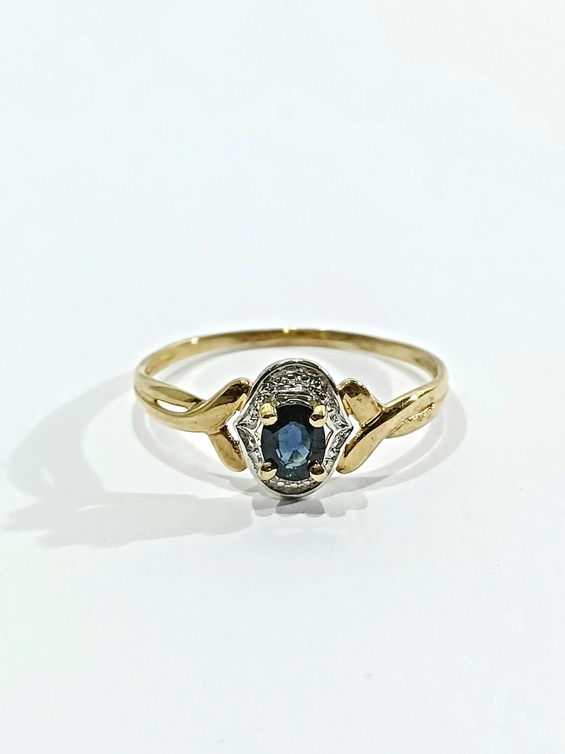 Gold And Sapphire Ring