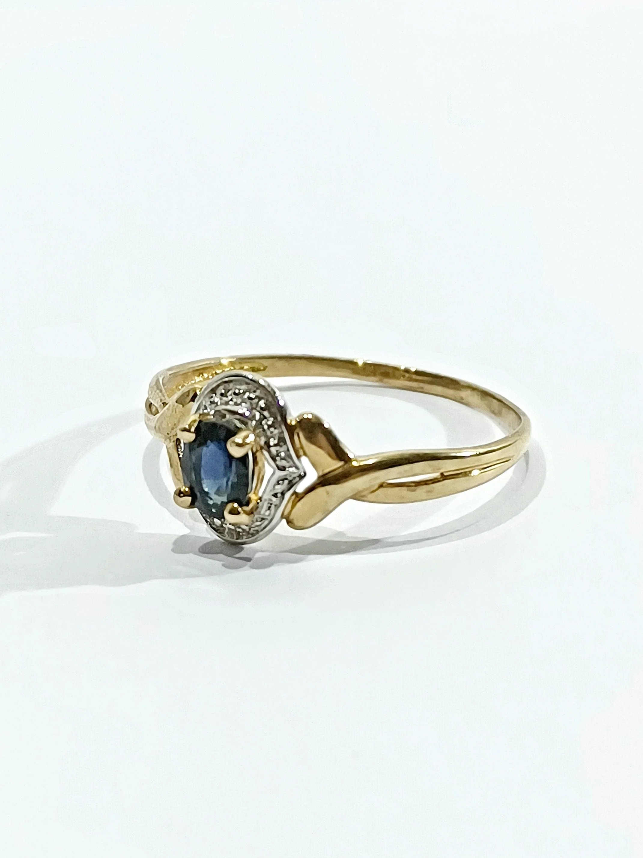 Gold And Sapphire Ring - Image 9