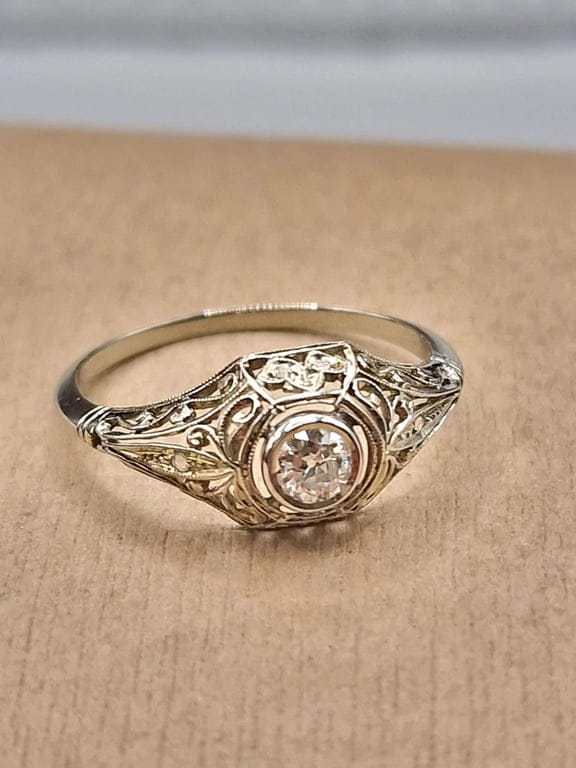 Antique Solitaire Ring Early 1900s  - Image 3