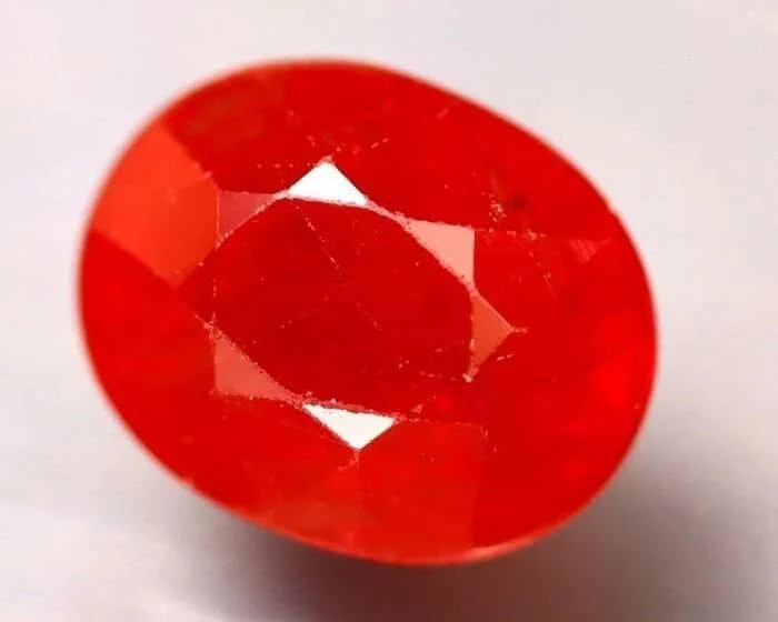 Untreated heated ruby 2cts - Image 3