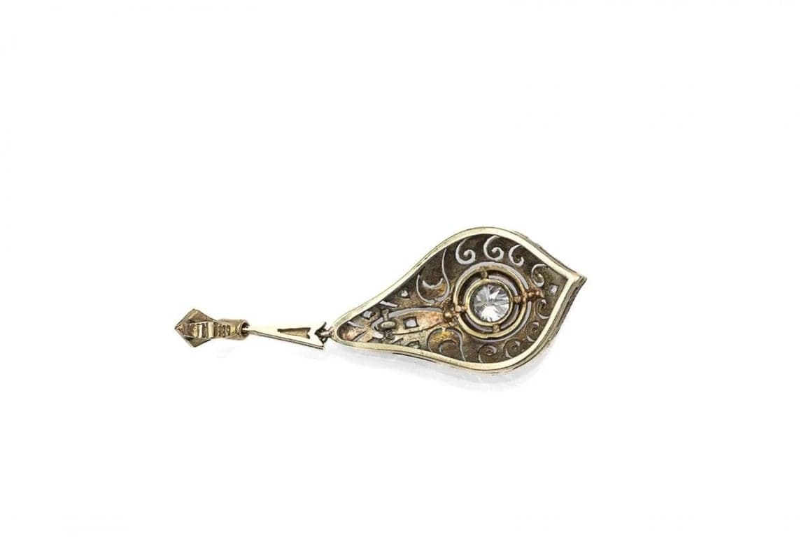 Art Deco yellow gold and diamond pendant style 1940  - Image 6