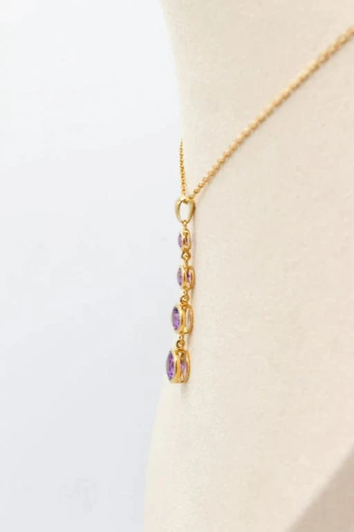 Yellow gold pendant and amethysts - Image 8