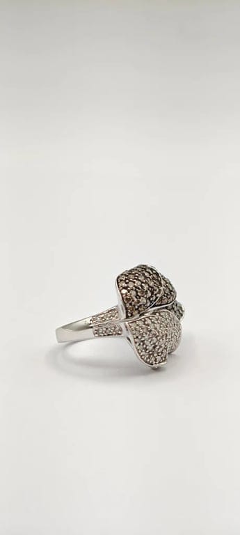 White gold Floral Design Pave Diamond ring  - Image 2