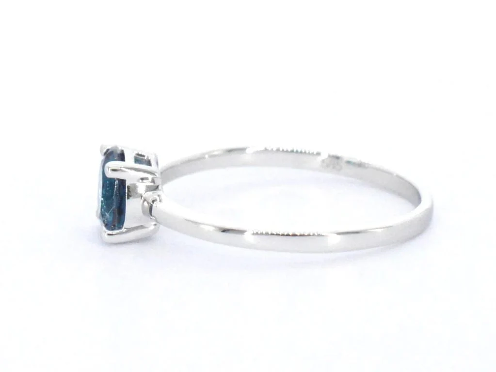 White gold ring with topaz - Image 7
