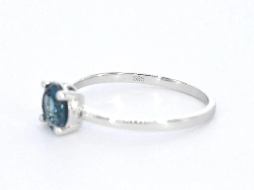 White gold ring with topaz - Image 8