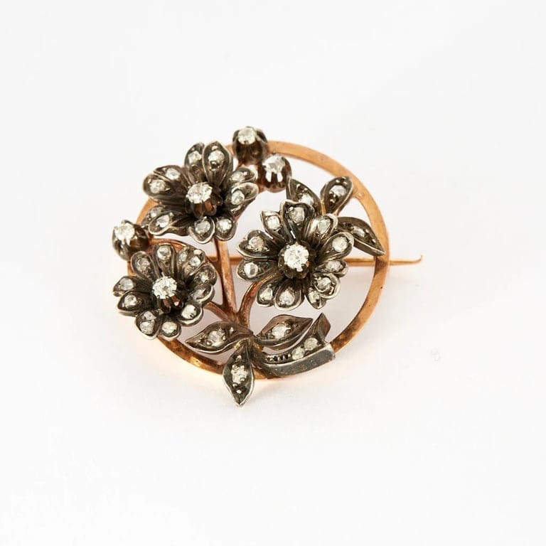 Gold brooch, platinum, diamonds - Image 3