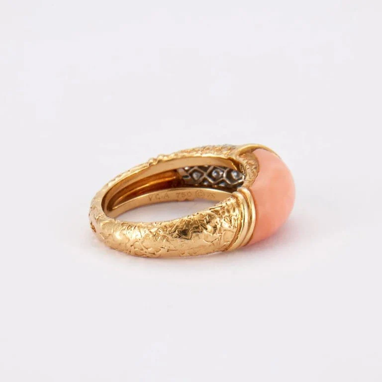 VAN CLEEF & ARPELS - Coral Diamond Ring - Image 7