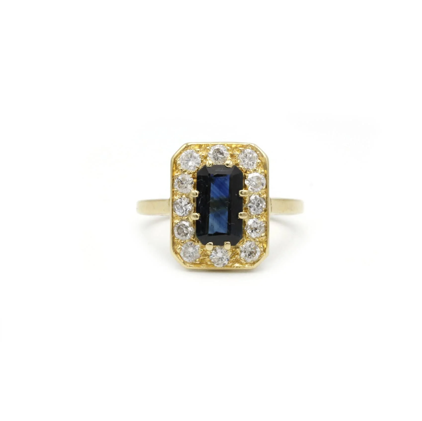 Diamond & sapphire ring