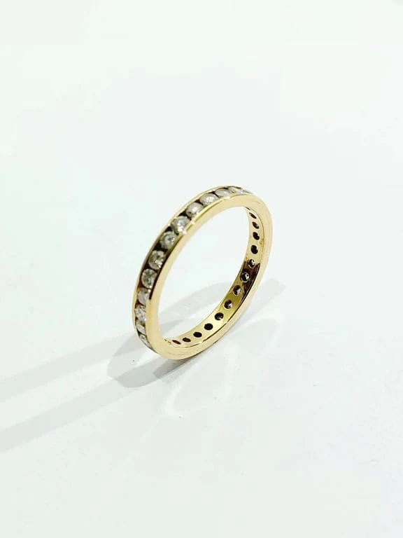 Wedding Ring Gold Diamonds - Image 10