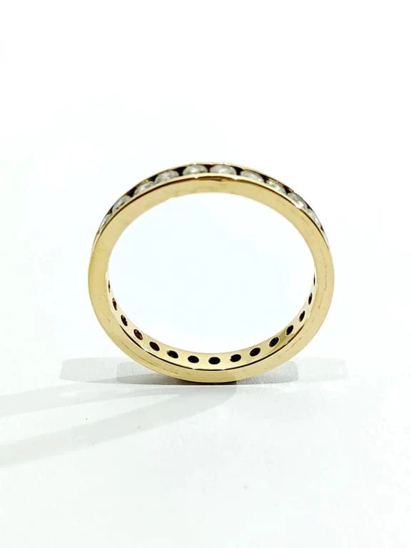 Wedding Ring Gold Diamonds - Image 14