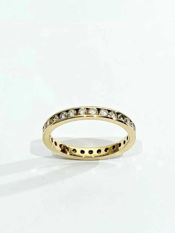 Wedding Ring Gold Diamonds - Image 7