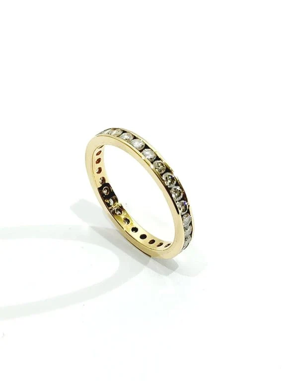 Wedding Ring Gold Diamonds - Image 9
