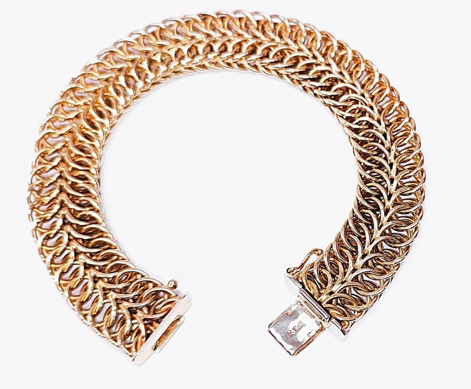 Yellow gold bracelet 