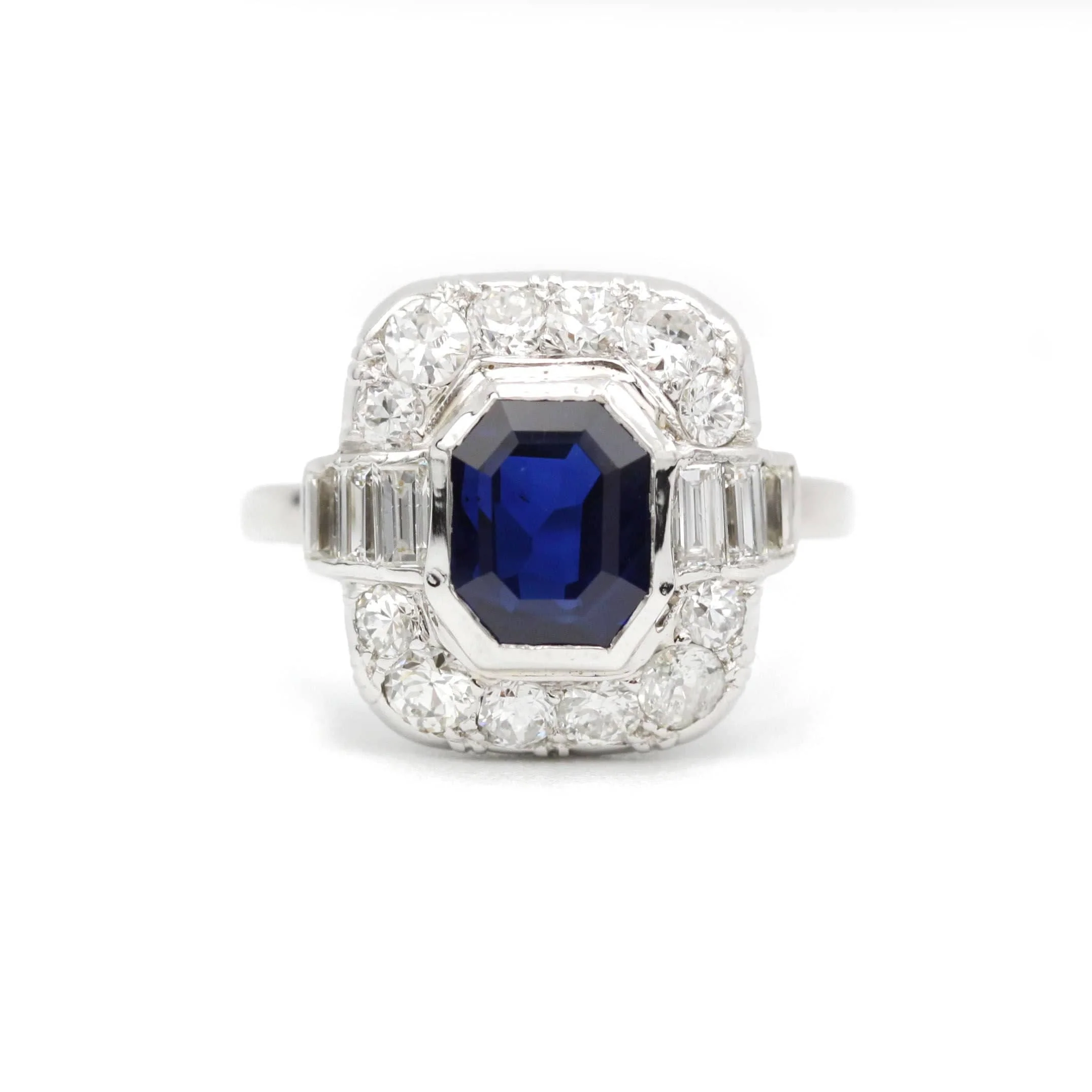 Ring - platinum, Diamonds & Sapphire