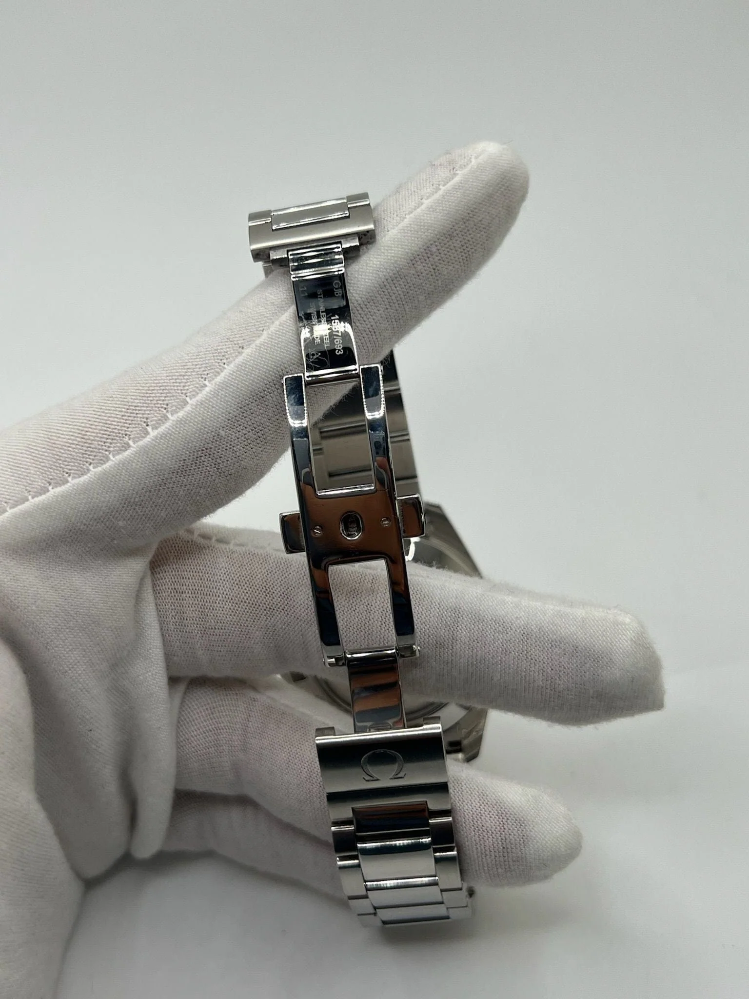 Omega Seamaster Aqua Terra  - Image 13