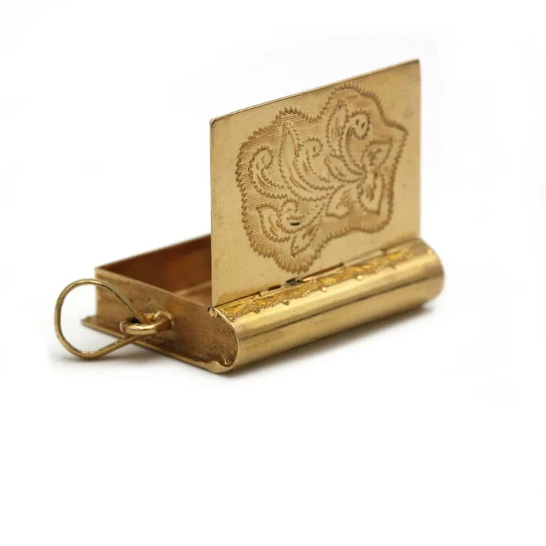 Book Pendant - Yellow Gold - Image 2