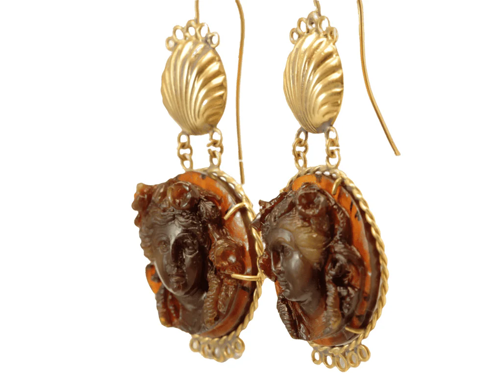 Antique turtleshell cameos gold earrings - Image 3
