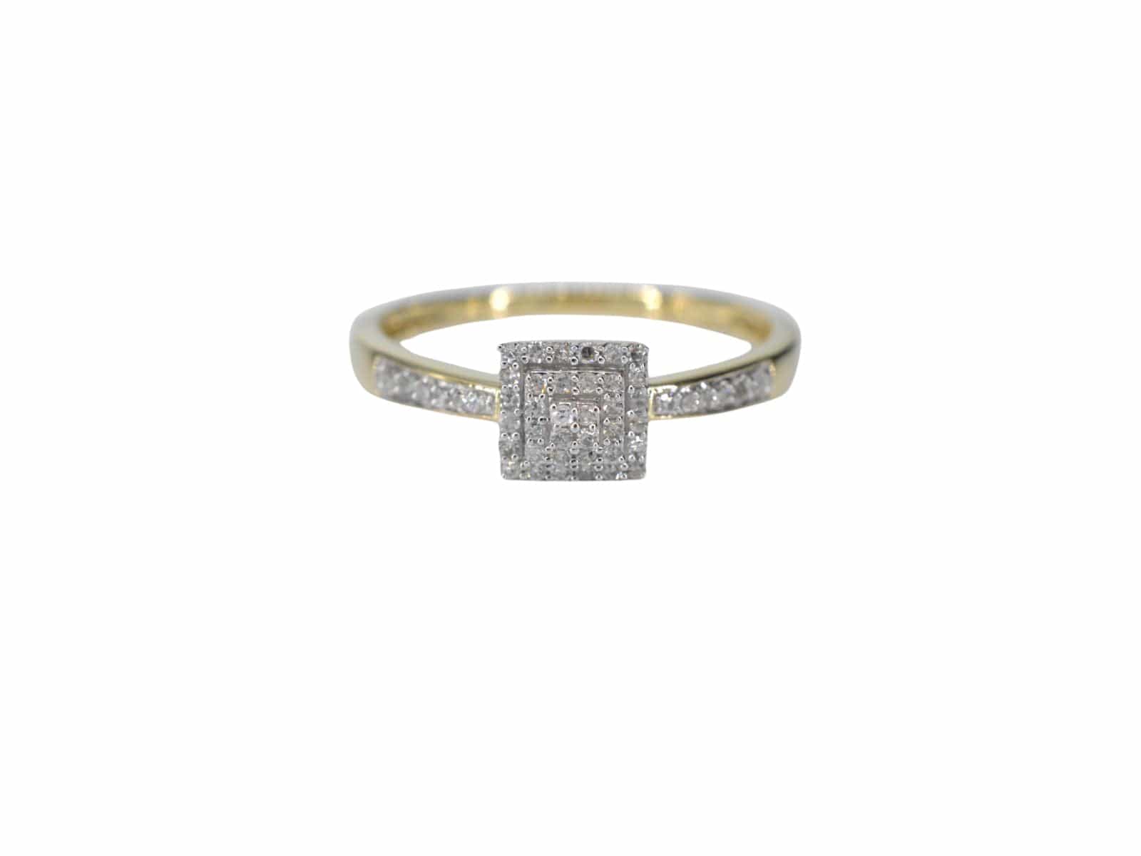 Gold entourage ring with diamonds