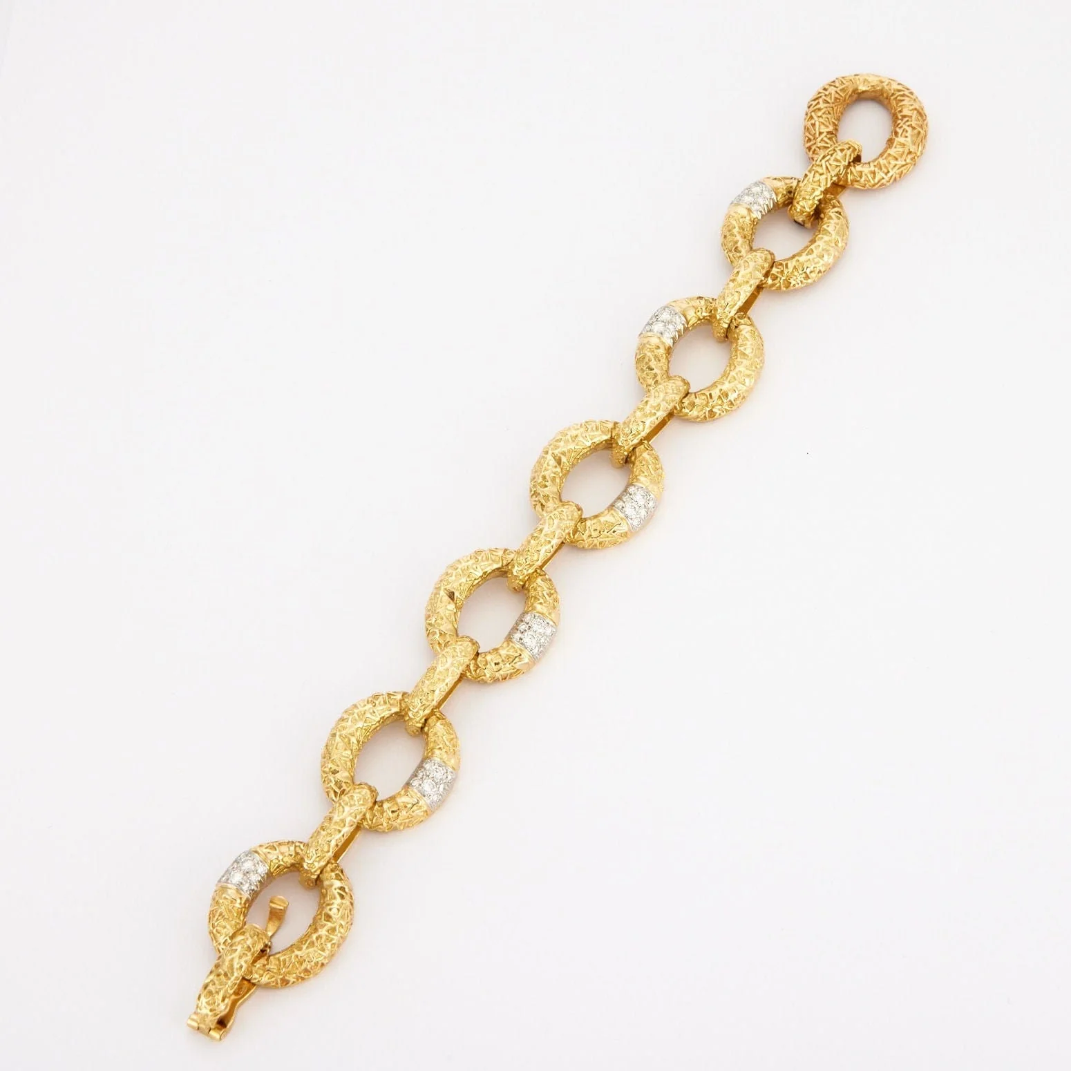 VAN CLEEF & ARPELS - Yellow Gold Diamond Bracelet - Image 3