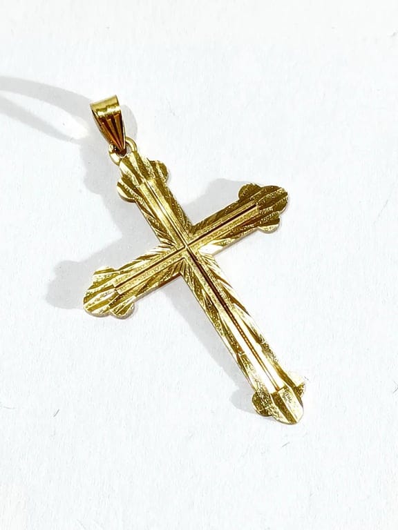 Rose gold cross pendant - Image 5